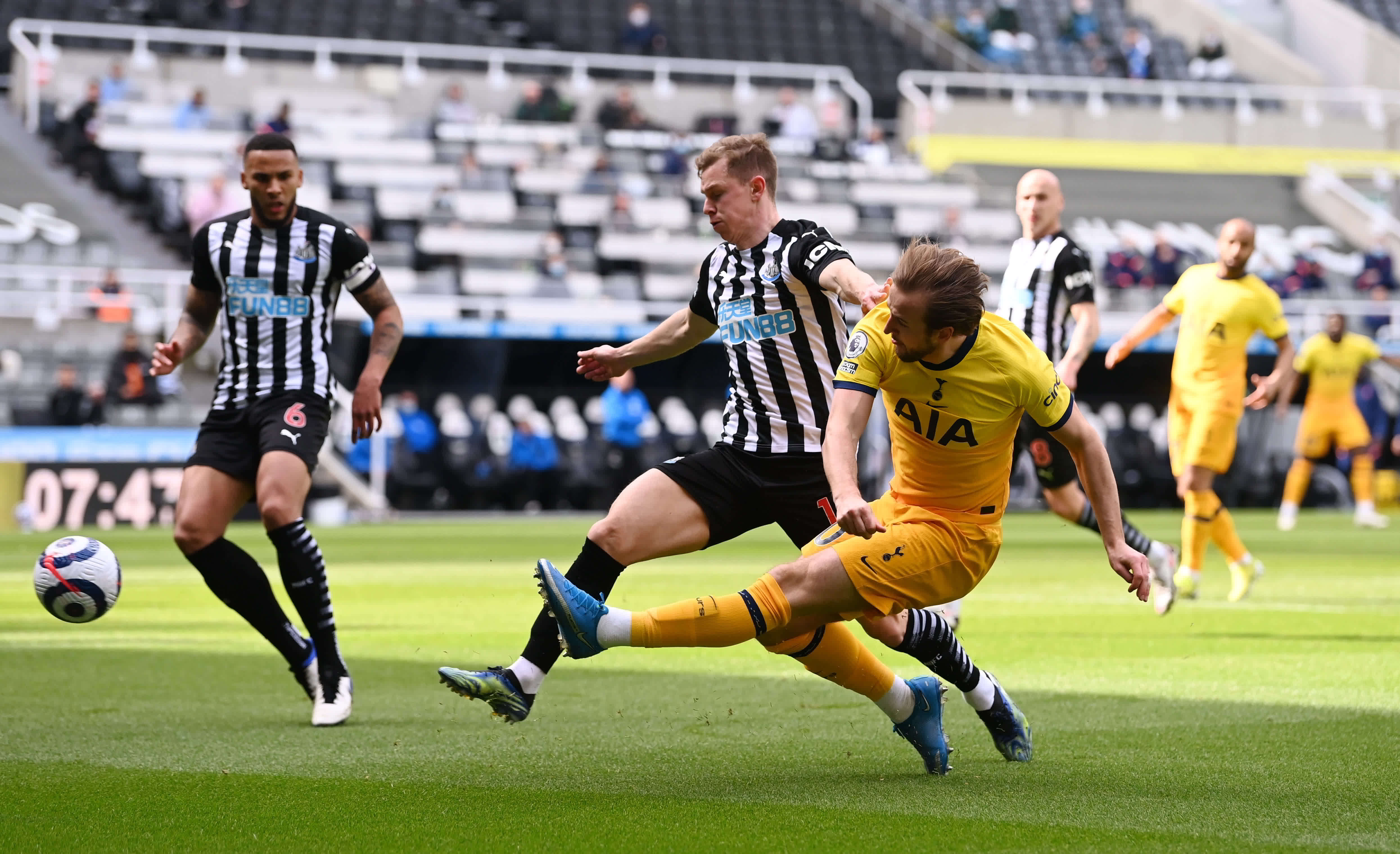 演举足轻重 演举足轻重